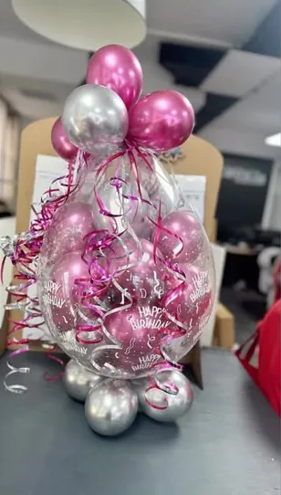 Geschenkballon in Pink und Silber zum Geburtstag